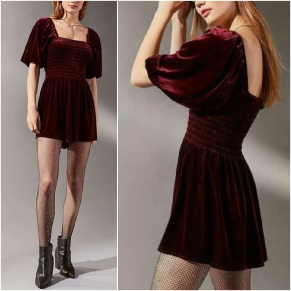 NWOT UO Patsy Velvet Smocked Romper - Picture 2 of 6